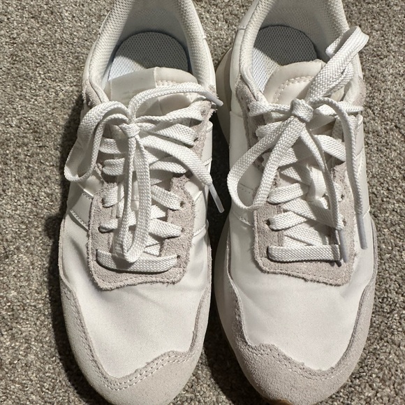 New Balance White and Gray 237 Sneakers - Picture 1 of 5